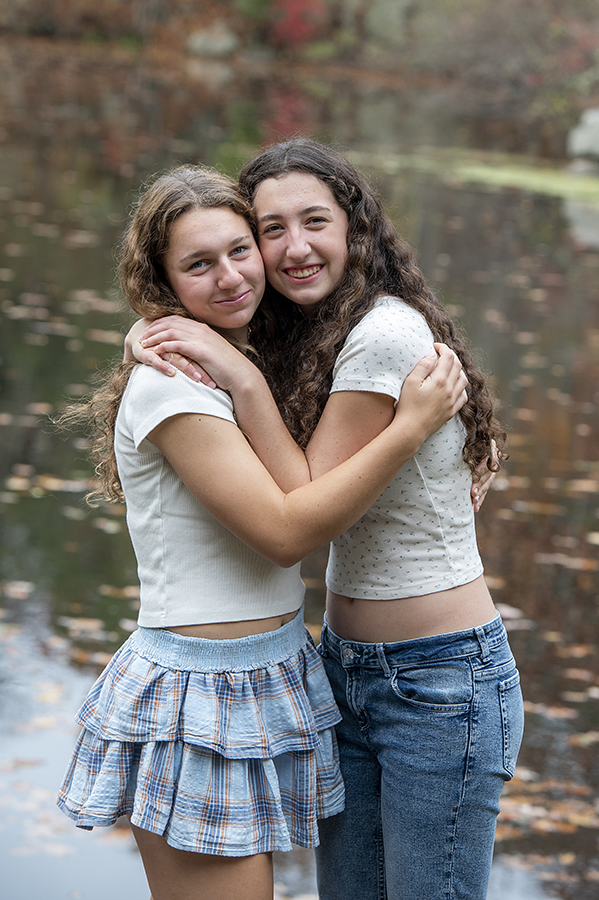 fall family photos at Pomerance Park, Connecticut