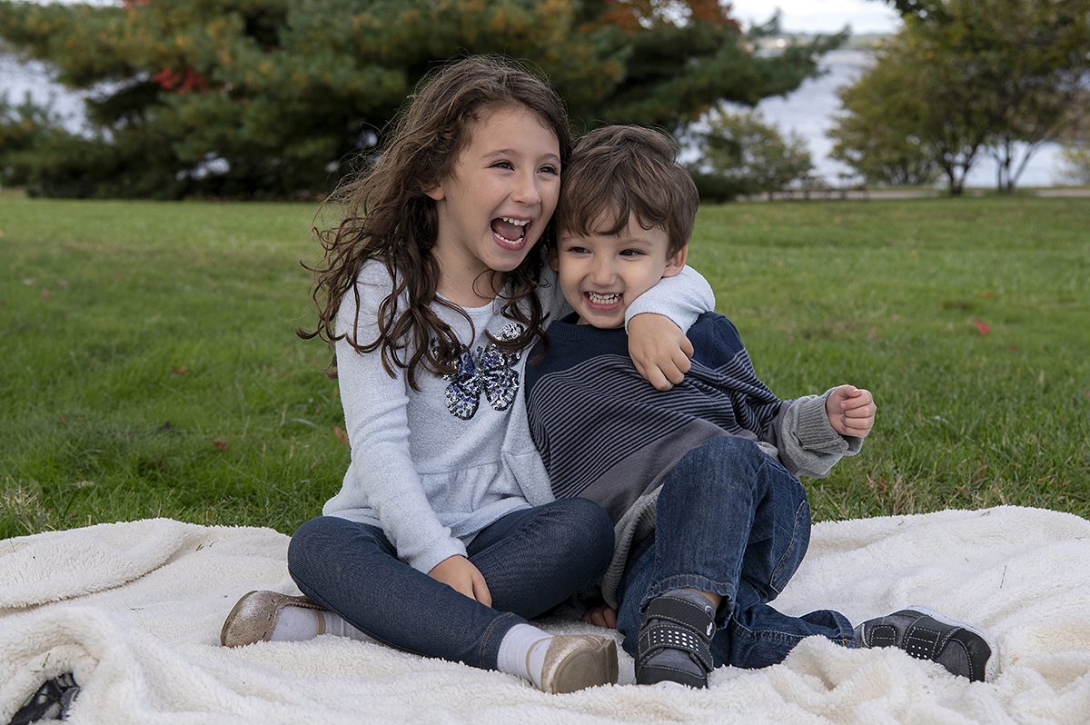 Fort Henry Fall Family Photos | Baltimore Family Photographer | F Family