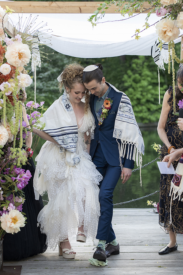 jewish wedding ceremony at Prospect Park Boathouse in Brooklyn