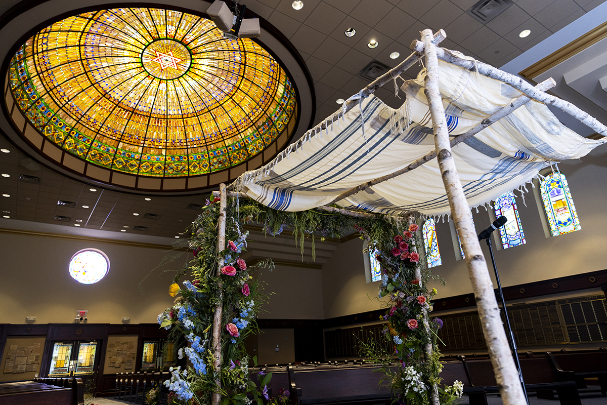 wedding ceremony at Temple Emanu-El of Closter