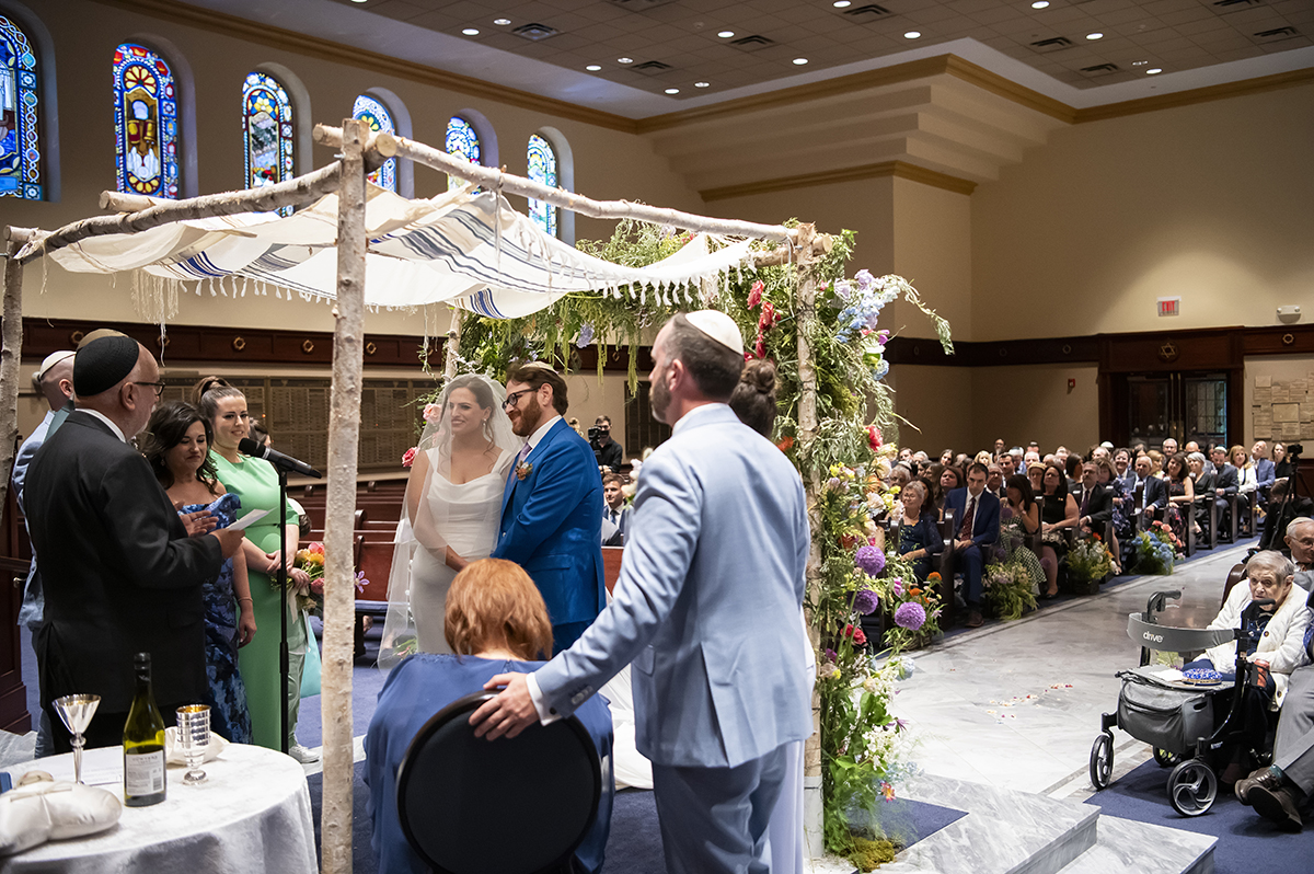 wedding ceremony at Temple Emanu-El of Closter