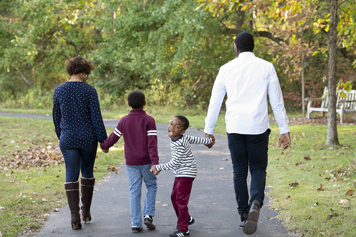 MeadowLark Botanical Gardens Family Photos | Virginia Family Photographer | L Family