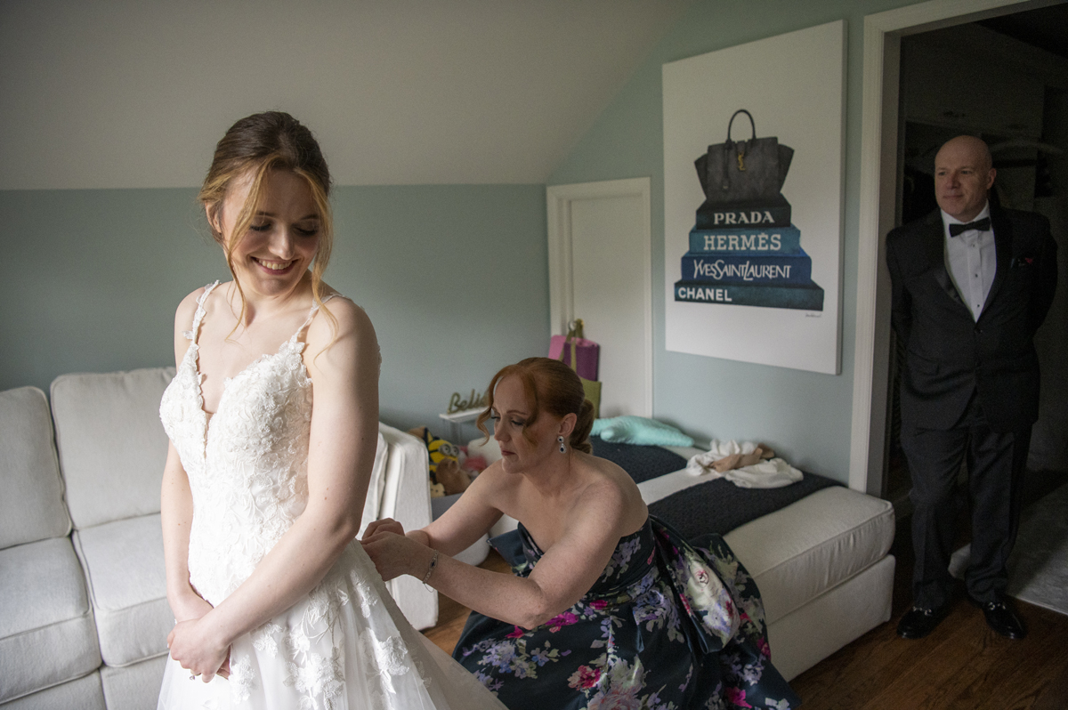 bride getting ready for Stone House at Stirling Ridge wedding