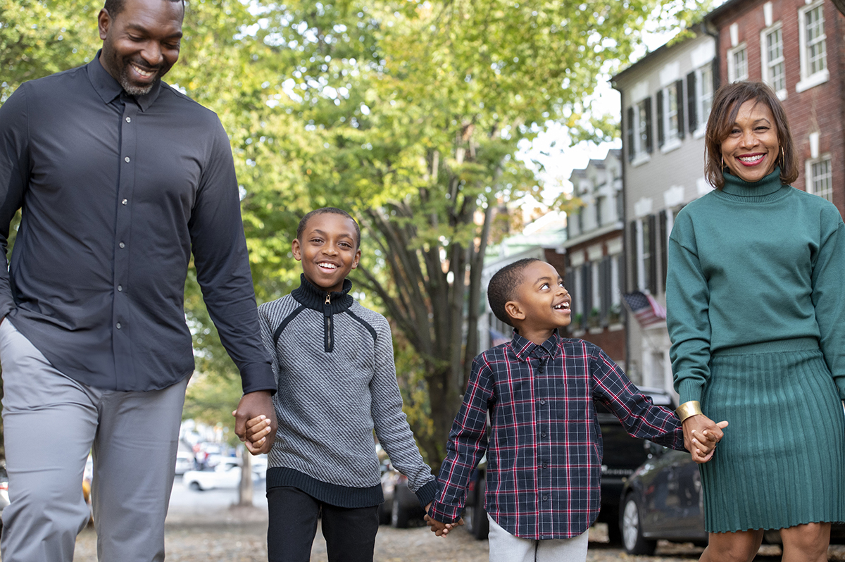 Old Town Alexandria Fall Family Photos | Alexandria Family Photographer | L Family