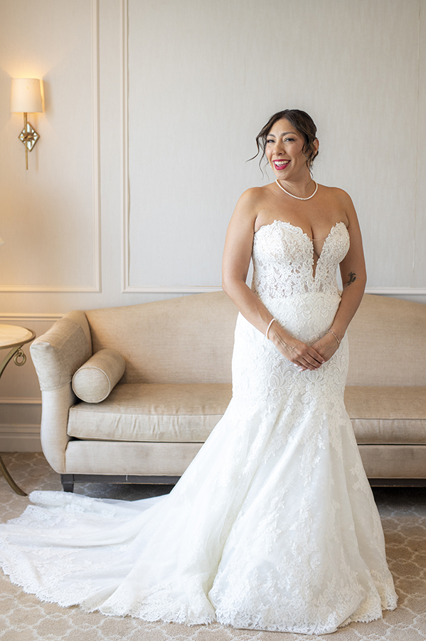 bride on her wedding day at Glen Island Harbour Club