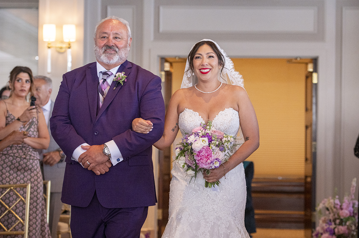 wedding ceremony at Glen Island Harbour Club