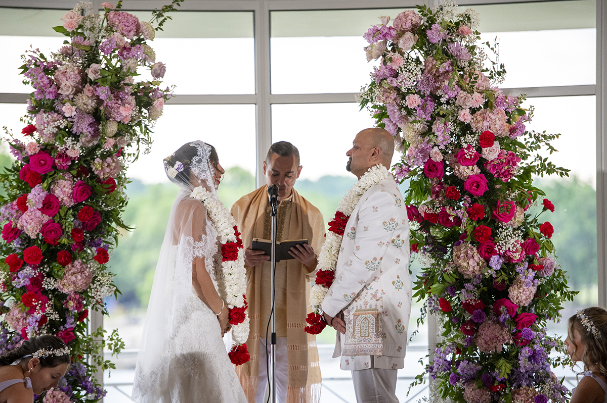 wedding ceremony at Glen Island Harbour Club