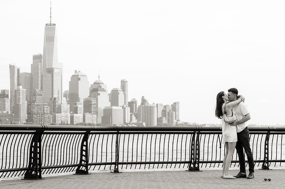 Hoboken Waterfront Proposal | Hoboken Proposal Photographer | Kristin + Kevin